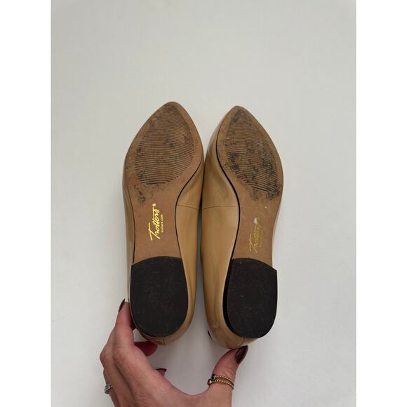 TROTTERS Womens Beige Estee Pointed Toe Patent‎ Leather Flat size 7 - Picture 6 of 7